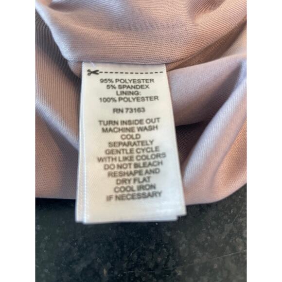 Cable & Gauge  Pink Sequin sleeveless lined keyhole blouse L. - Picture 3 of 11